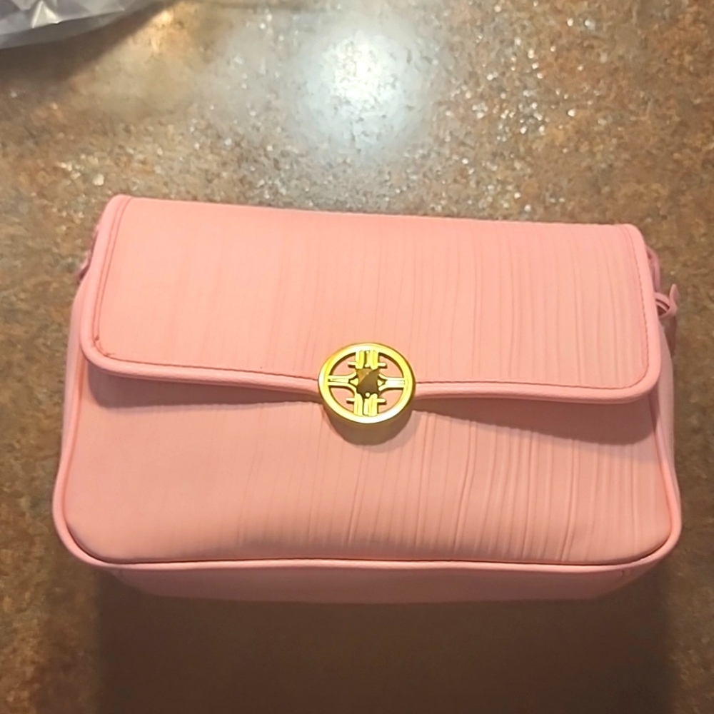 Fossil Brand- Jasmine Flap Crossbody in Pink